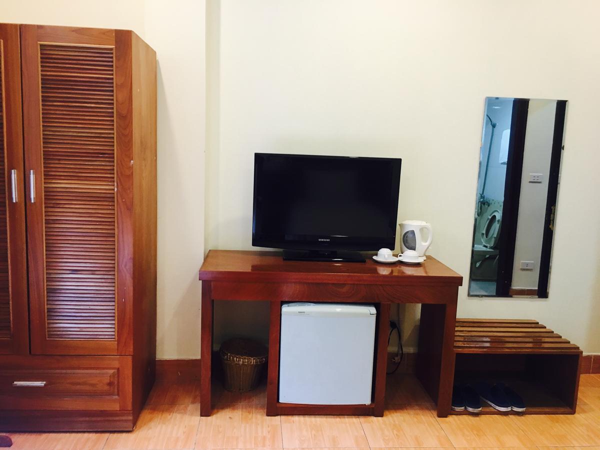 ホテルSaigon Palace Tran Quoc Hoan ハノイ エクステリア 写真